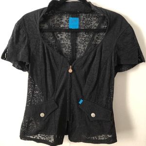 Black Jeans de Christian Laceoix zip up blouse!